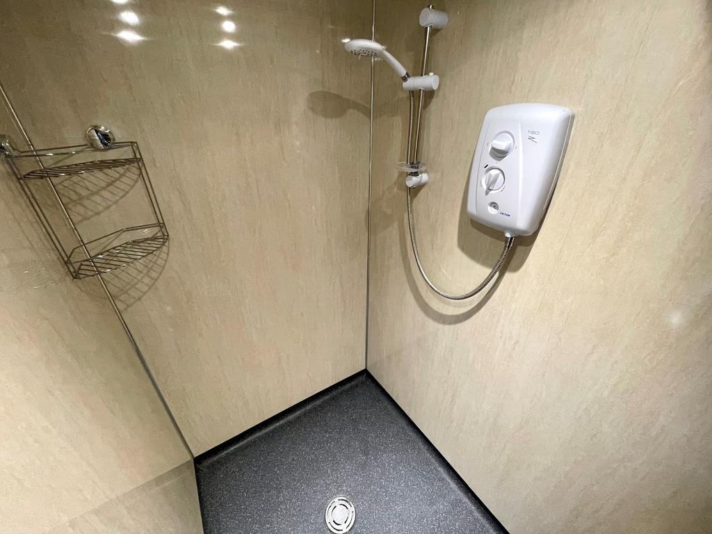 Ground Floor Bathroo