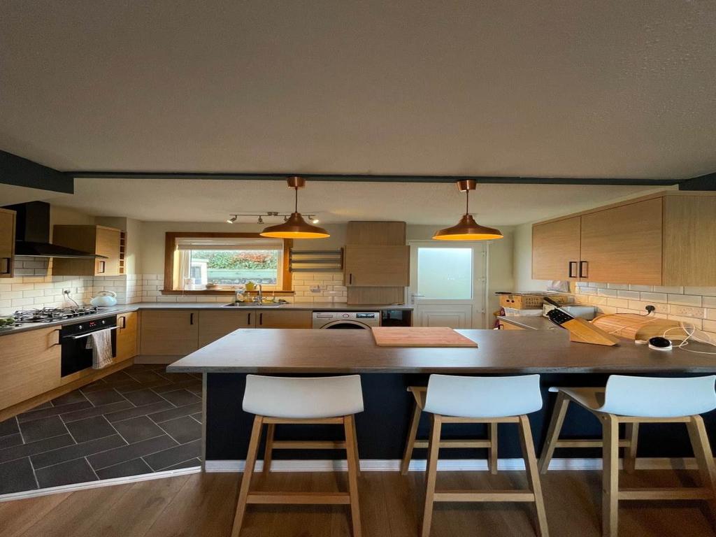 Breakfast bar