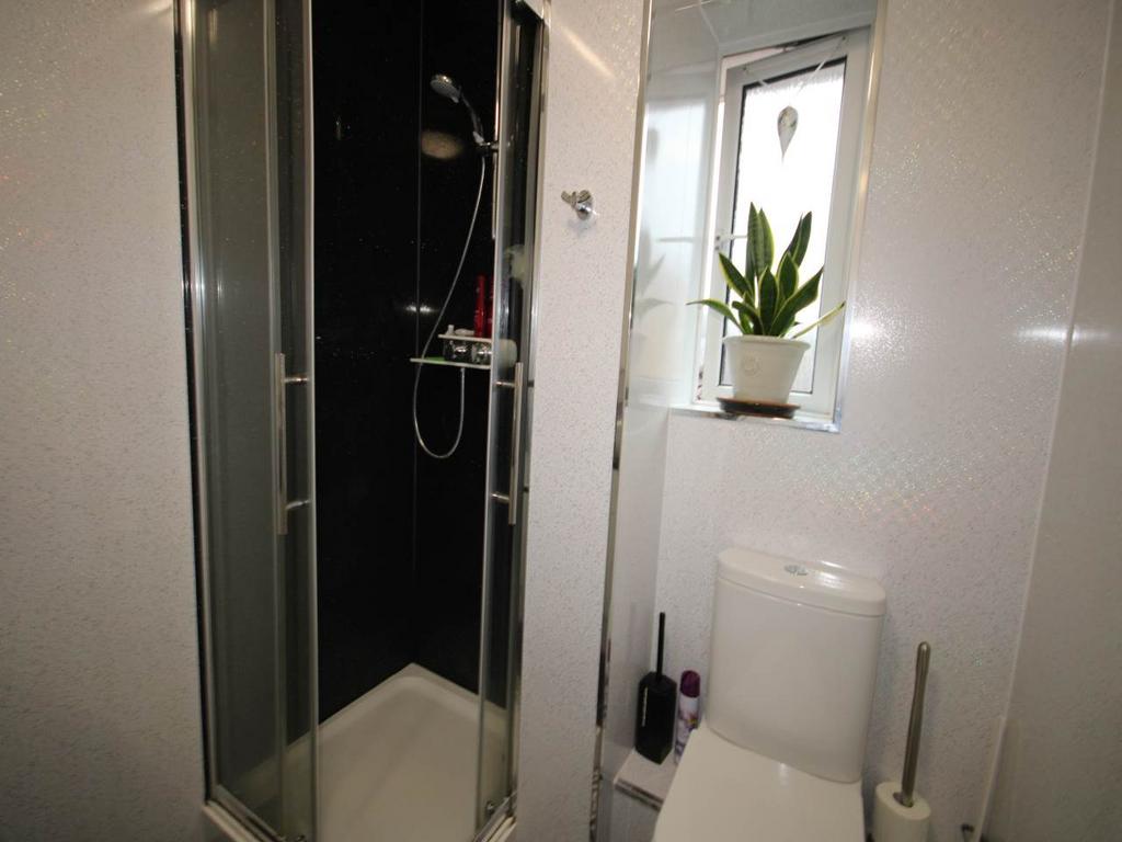 En suite 2