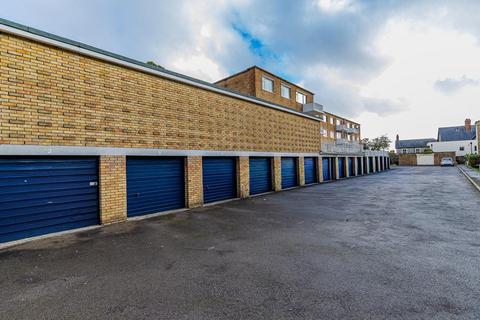 2 bedroom apartment for sale, Beach Road, Penarth CF64