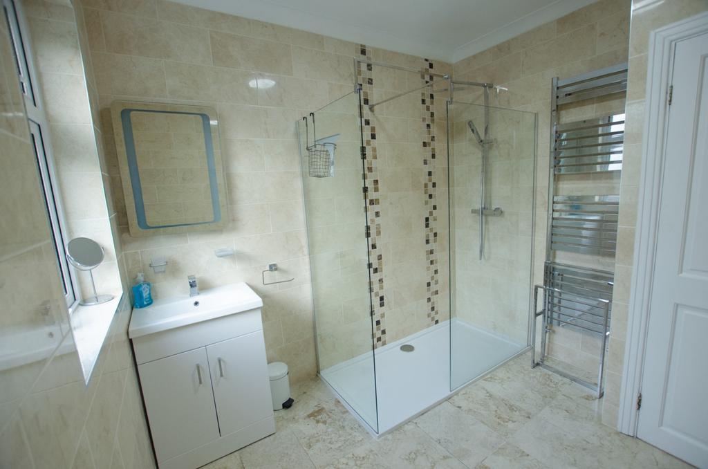 24 Treverbyn Road-03