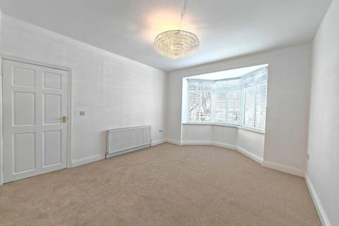 3 bedroom semi-detached bungalow to rent, Elmsleigh Gardens, Sunderland, SR6