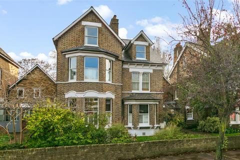 Cumberland Road, Kew, Surrey, TW9