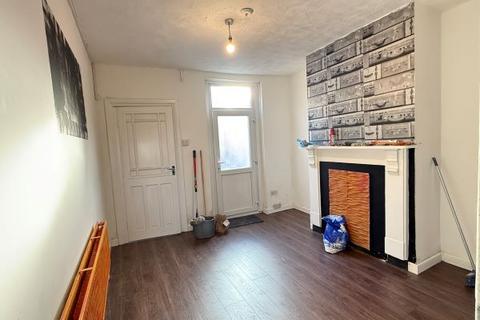 3 bedroom terraced house to rent, Alexandra Road, Tipton DY4