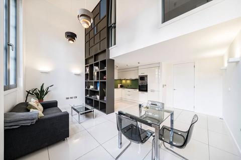 2 bedroom flat for sale, Richmond Road, London E8