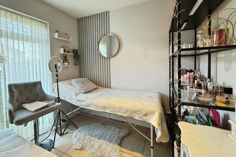 2 bedroom end of terrace house for sale, Kirkland Place, Preston PR2