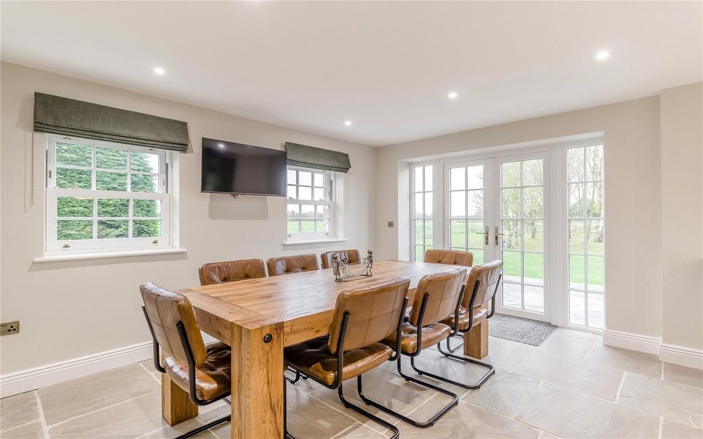 Kitchen/Dining