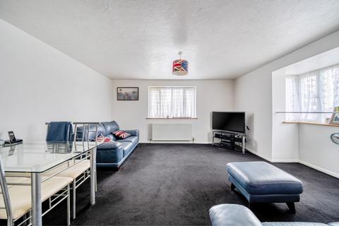 undefined, Gade Close, Hayes, UB3