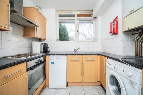 3 bedroom maisonette for sale, St. John's Estate, London N1