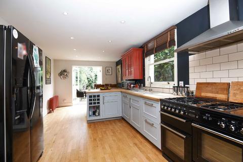 undefined, Thorncliffe Road, London SW2