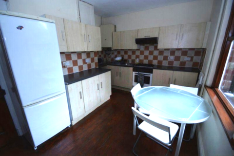 6 bedroom terraced house to rent, St Michaels Terrace, Headingley LS6
