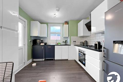 3 bedroom terraced house to rent, Hawstead Road, London, SE6