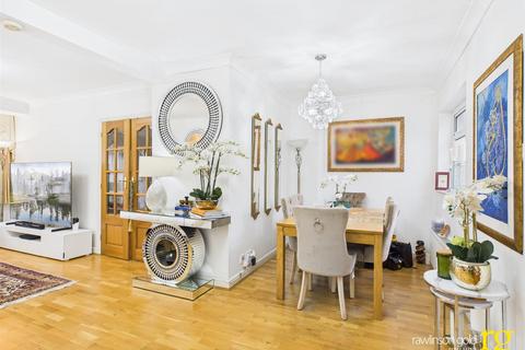 4 bedroom end of terrace house for sale, Elmgrove Road, Harrow