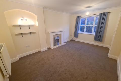 3 bedroom semi-detached house to rent, Hipkiss Gardens, Droitwich WR9