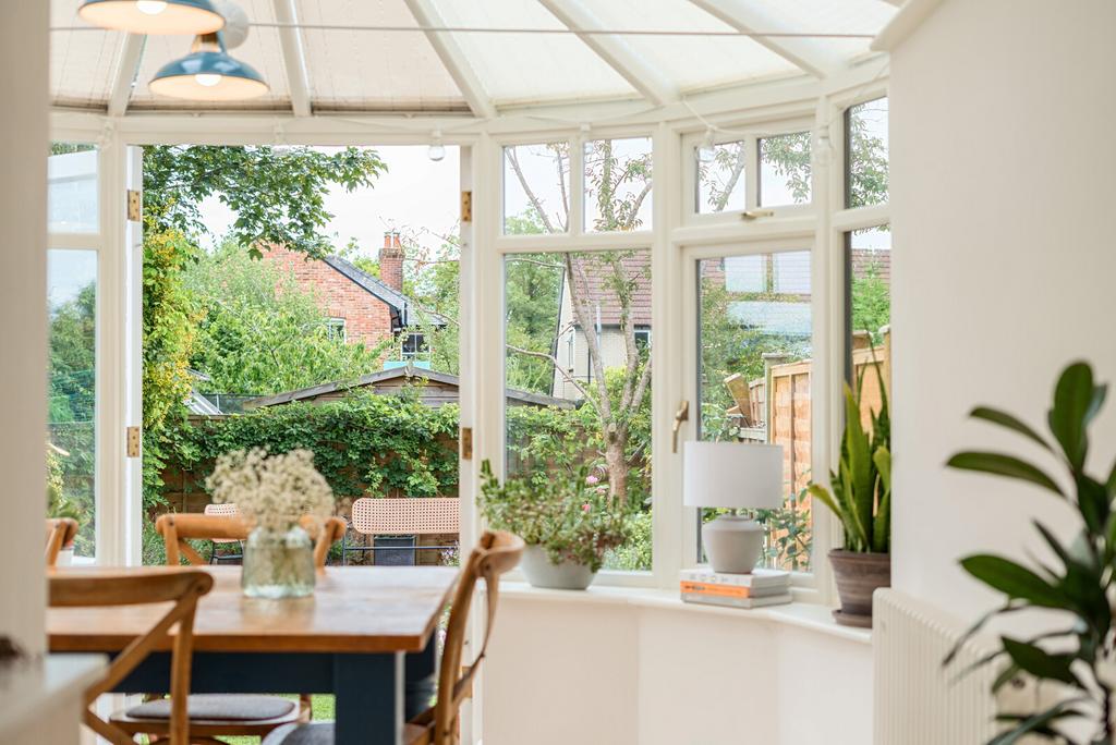 1327578-9-6878cdd...