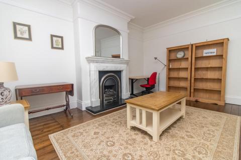 5 bedroom house to rent, Guilford Road, Stoneygate