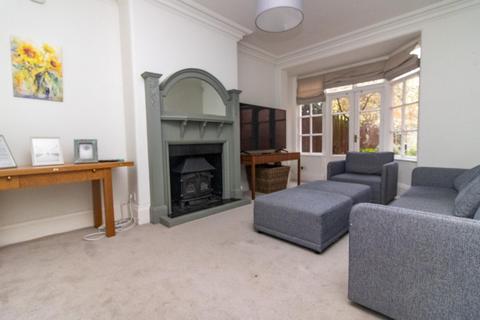 5 bedroom house to rent, Guilford Road, Stoneygate