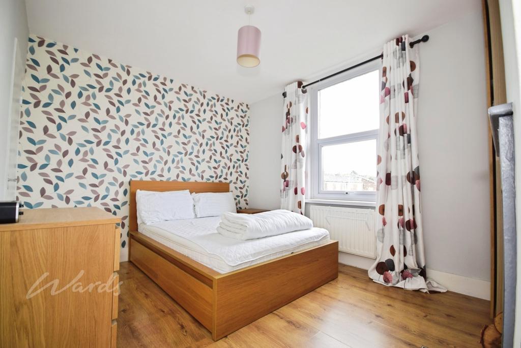 Albany bedroom 1