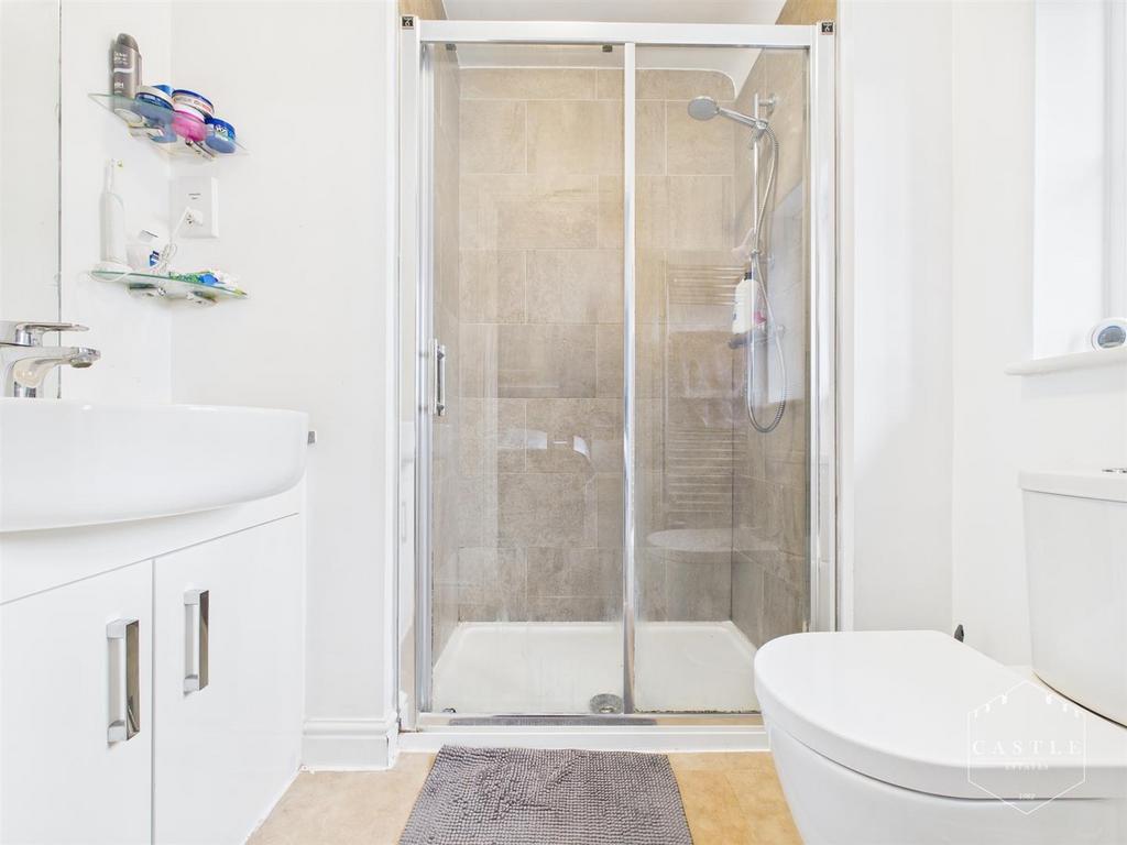 Ensuite shower room