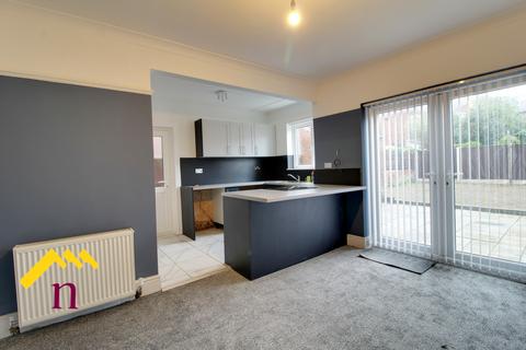 3 bedroom semi-detached house to rent, Green Street, Doncaster DN4