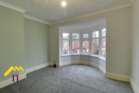 3 bedroom semi-detached house to rent, Green Street, Doncaster DN4