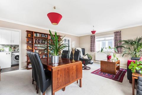 undefined, Coolgardie Road, Ashford, TW15