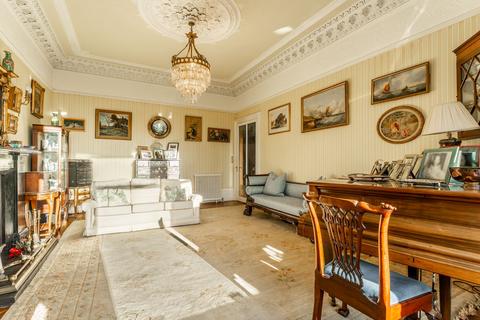 undefined, Ledcameroch Crescent, Bearsden, G61