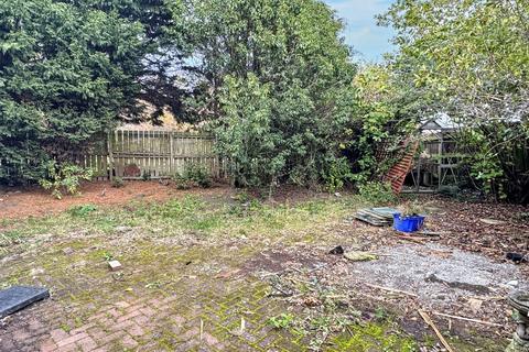 undefined, Glanton Close, Wardley, Gateshead, Tyne and Wear, NE10 8UH