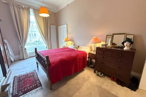 3 bedroom flat to rent, Brandon Street, Edinburgh EH3