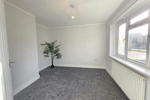 3 bedroom semi-detached house to rent, Bagots Oak, Stafford, ST17 9RS