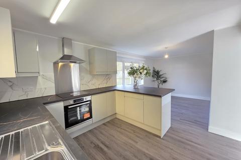 3 bedroom semi-detached house to rent, Bagots Oak, Stafford, ST17 9RS