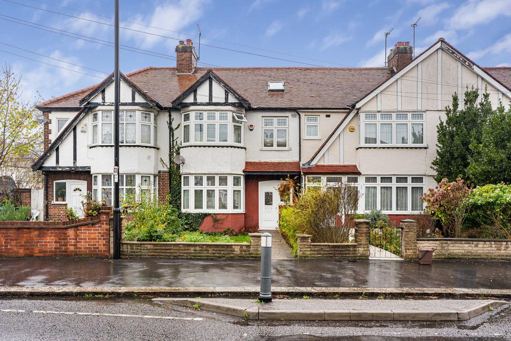4 bed terraced house for sale Bury Street, Edmont