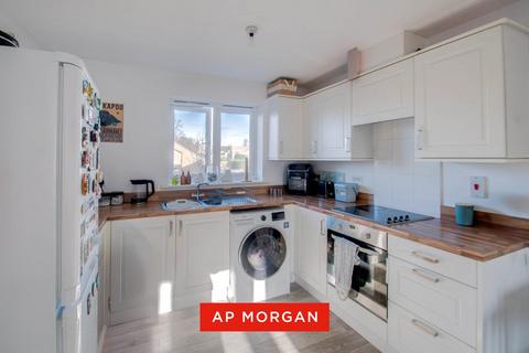 2 bedroom apartment for sale, Marshall Crescent, Wordsley, Stourbridge, West Midlands, DY8