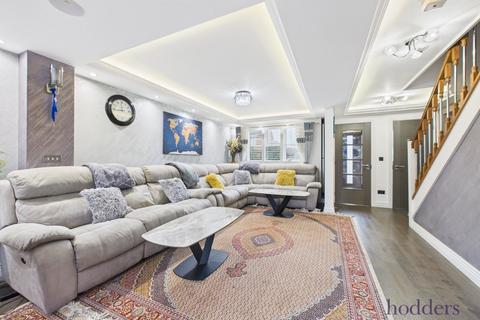 undefined, Pear Tree Road, Addlestone, Surrey, KT15