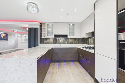 undefined, Pear Tree Road, Addlestone, Surrey, KT15