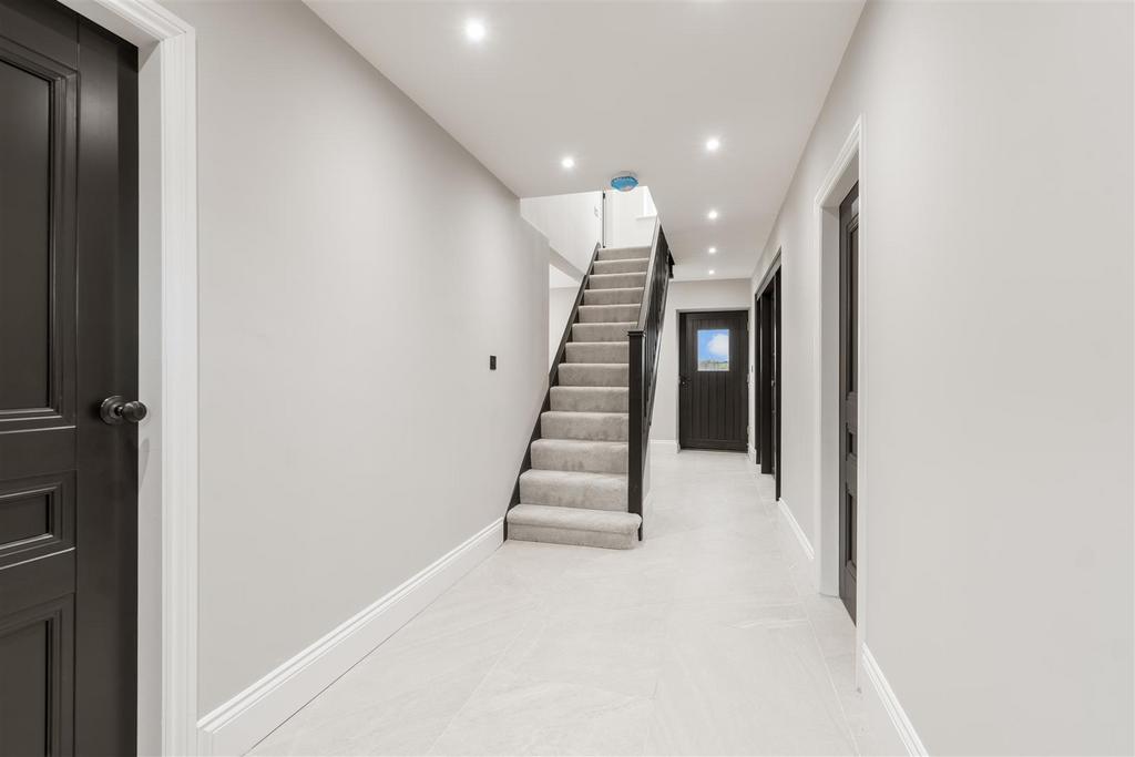 21 Round Ings Road-7.jpg