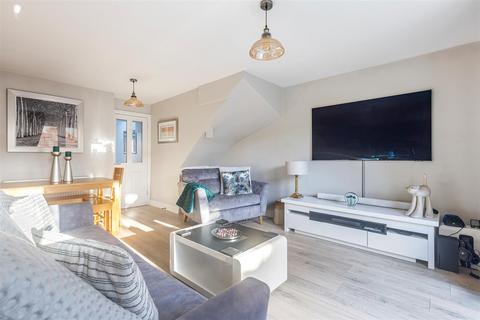 4 bedroom semi-detached house for sale, Oakwood Close, Dartmouth