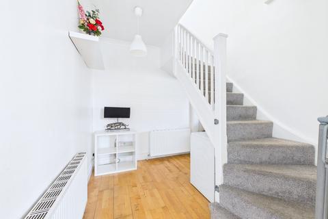 2 bedroom end of terrace house for sale, District Road, Wembley, HA0