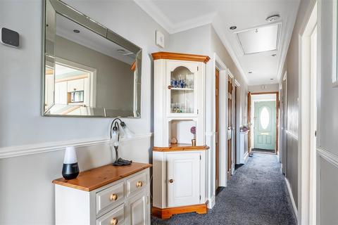 undefined, WARENNE ROAD, FETCHAM, KT22