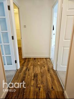 2 bedroom flat to rent, Kirkland Drive, ENFIELD