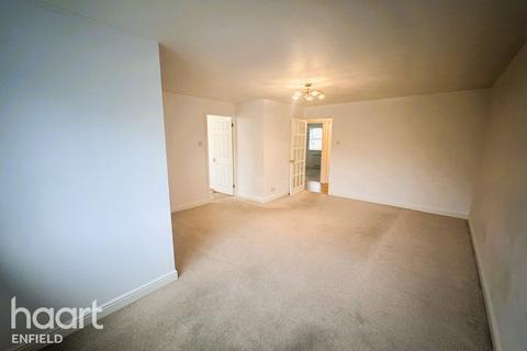 Kirkland Drive, ENFIELD
