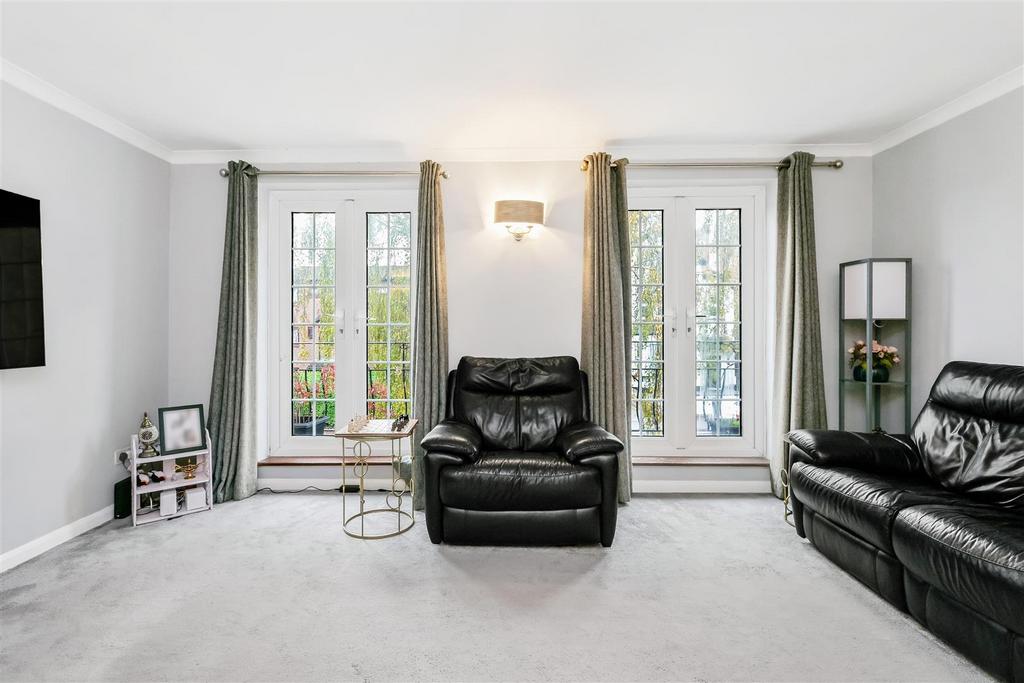 32b churchfields-13.jpg