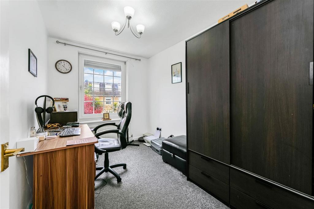 32b churchfields-6.jpg