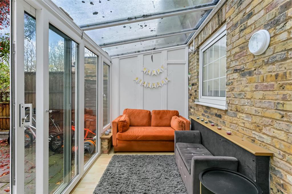 32b churchfields-27.jpg