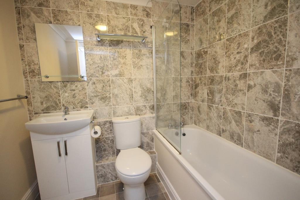 Bathroom.JPG