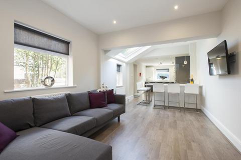 1 bedroom in a house share to rent, *INCLUSIVE OF ALL BILLS & COMMUNAL CLEANER* Room 6, North Road, West Bridgford, NG2