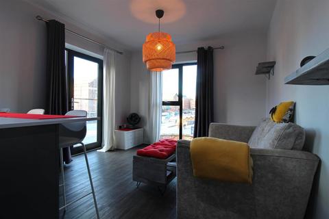 undefined, Mariners Court, Gloucester Docks