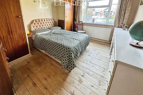 3 bedroom bungalow for sale, New Road, Clanfield, Waterlooville