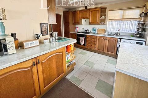 3 bedroom bungalow for sale, New Road, Clanfield, Waterlooville