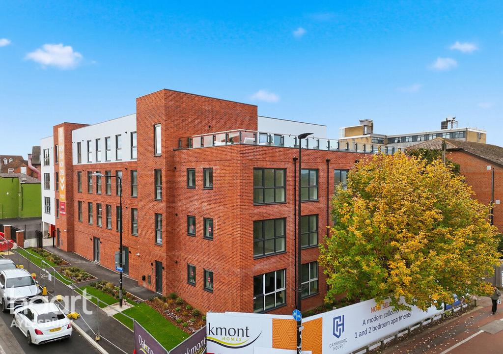 Fresh Look at Cambridge House Aylesbury 2 Bed Apartment